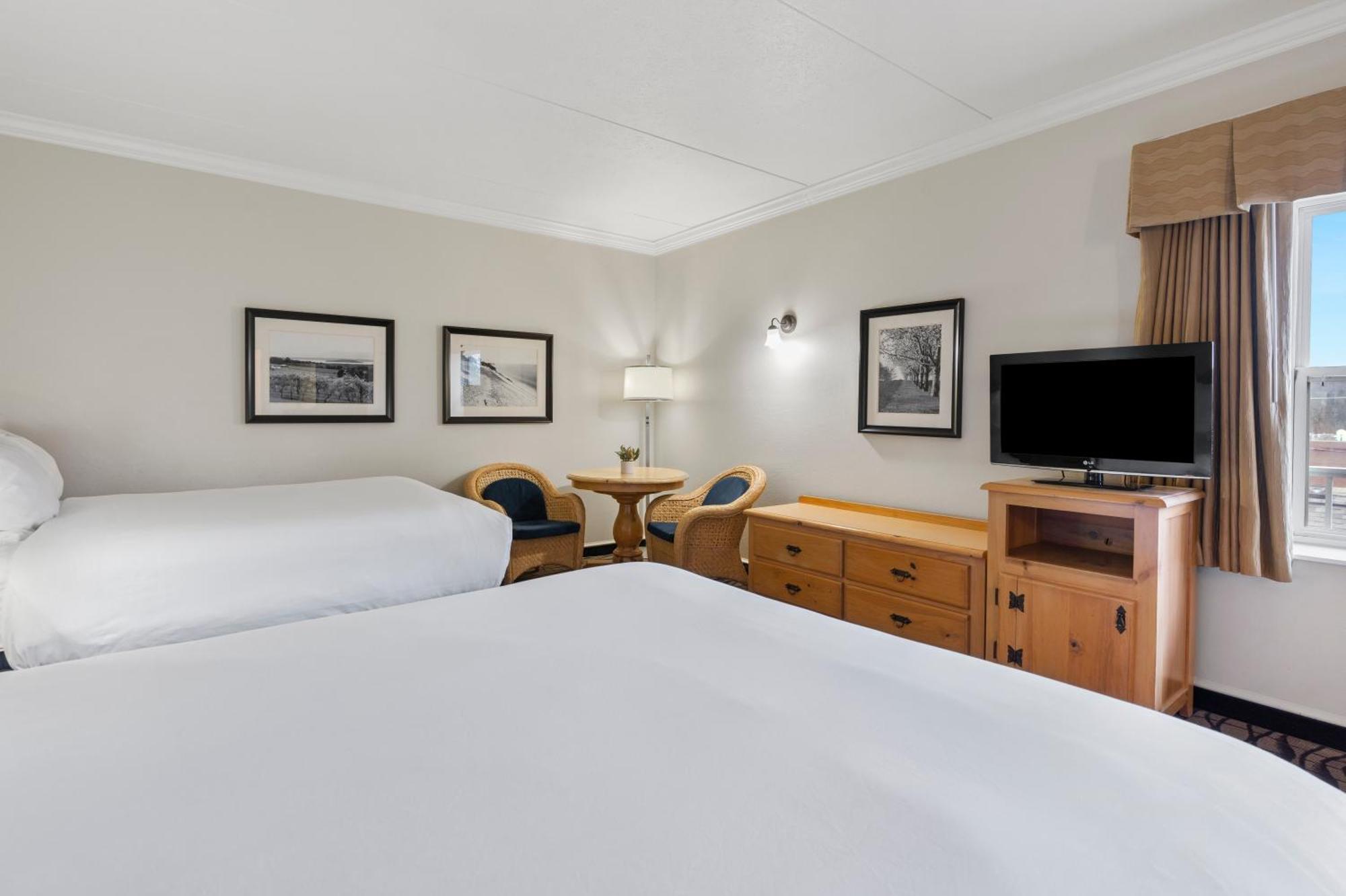 Cherry Tree Inn & Suites Traverse City Kültér fotó
