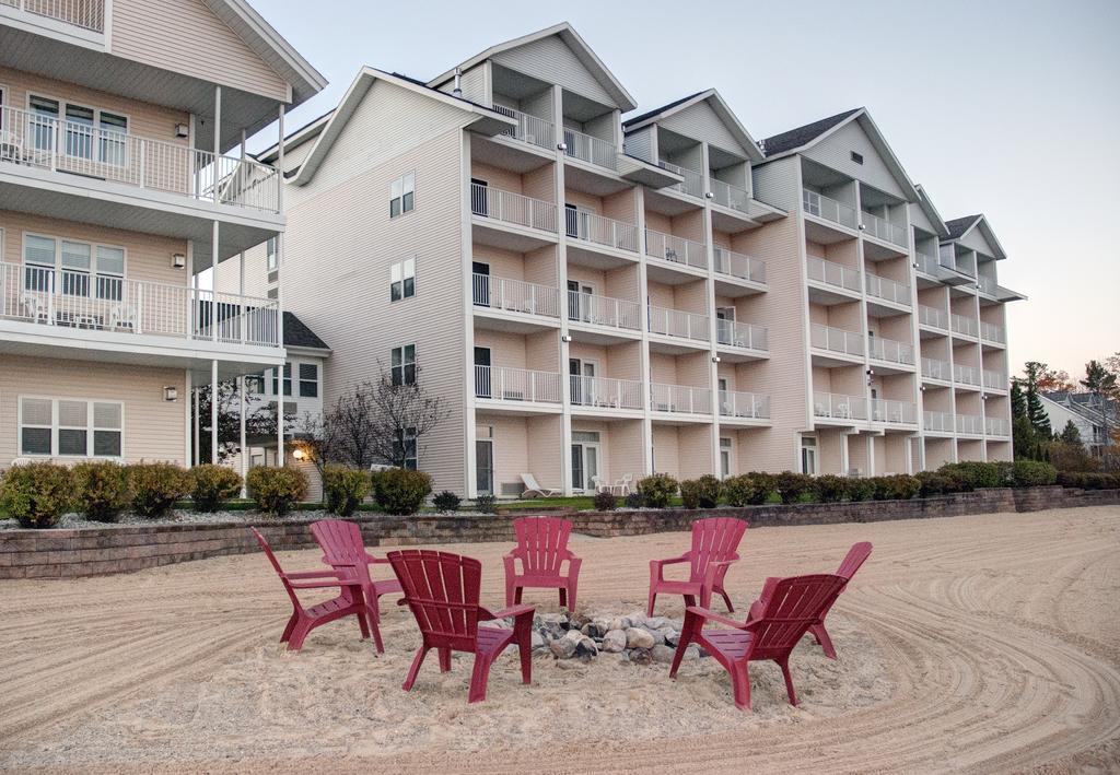 Cherry Tree Inn & Suites Traverse City Kültér fotó