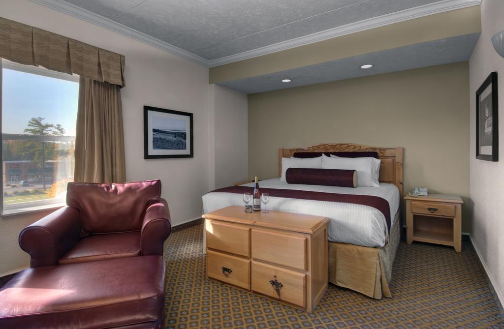 Cherry Tree Inn & Suites Traverse City Kültér fotó
